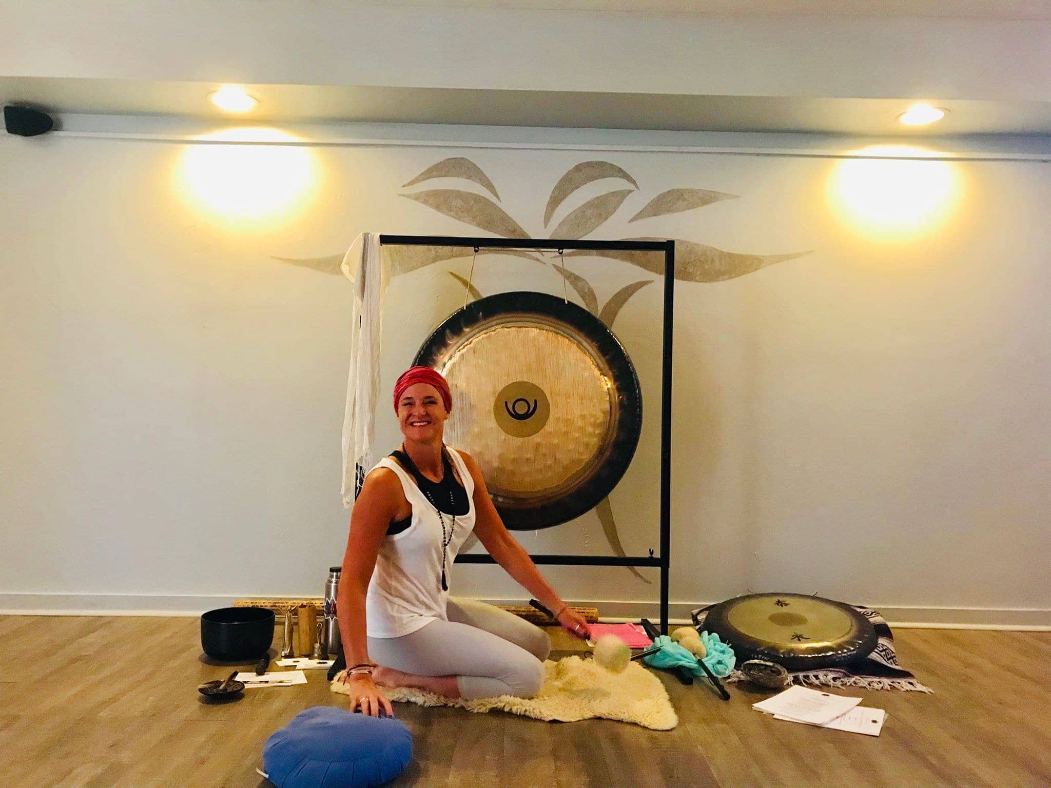 Gongs in sound healing and meditation practices